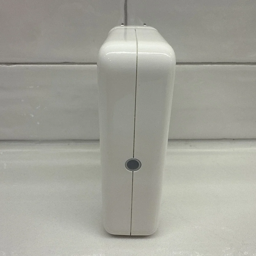 Apple A1264 802.11n Airport Express 54 Mbps Wireless Base Station